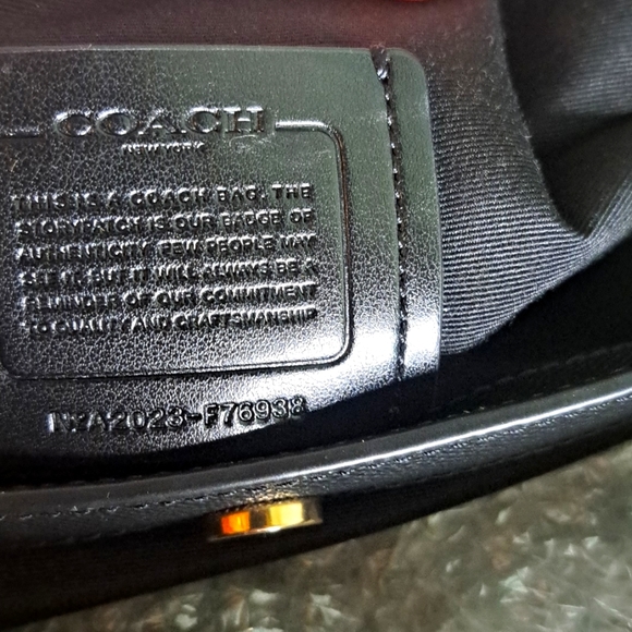 🎁 NEW Coach Etta Black Leather Shoulder/Crossbody Excellent Condition - Picture 5 of 16